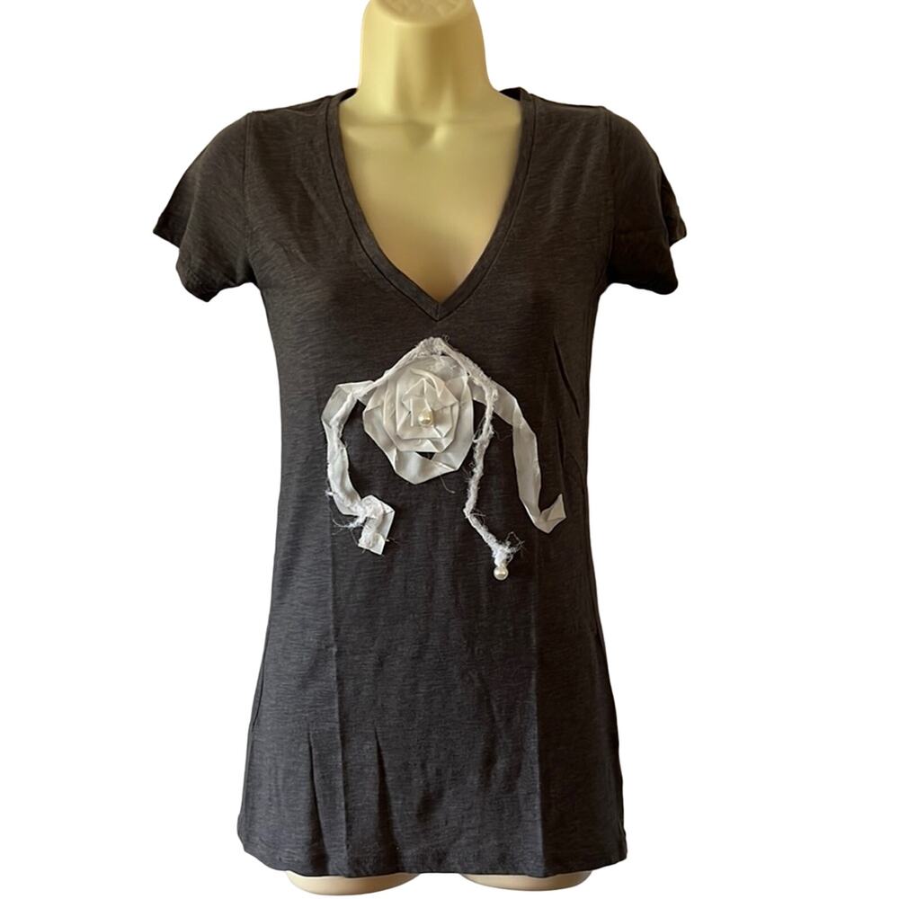 Threads 4 Thought Gray Embellished V-neck Tee Shirt Size XS Slim Fit